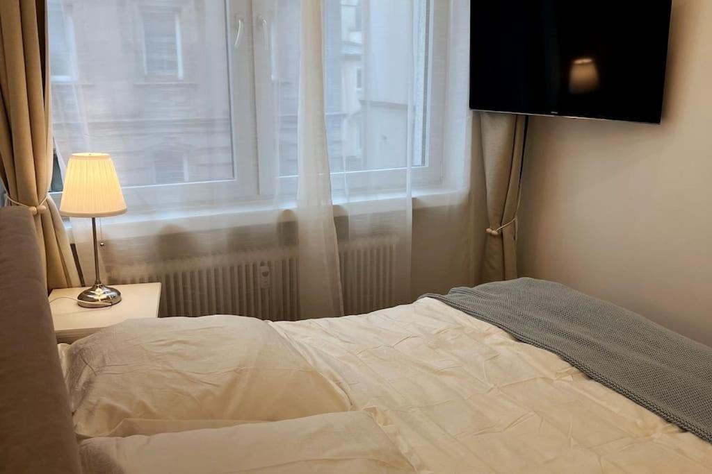 Lovely Flat Relax Near City Center Nuremberg Exterior photo